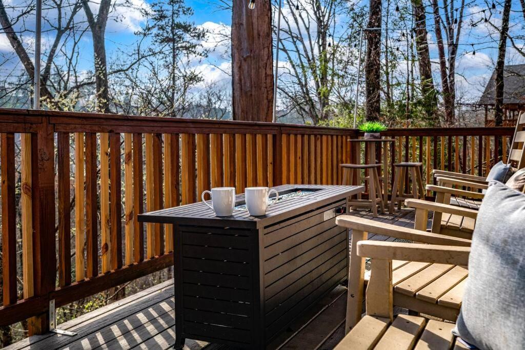 The Family Stone Luxe Cabin Sleeps 12 Hot Tub Dogfriendly Dollywood Pigeon Forge Buitenkant foto