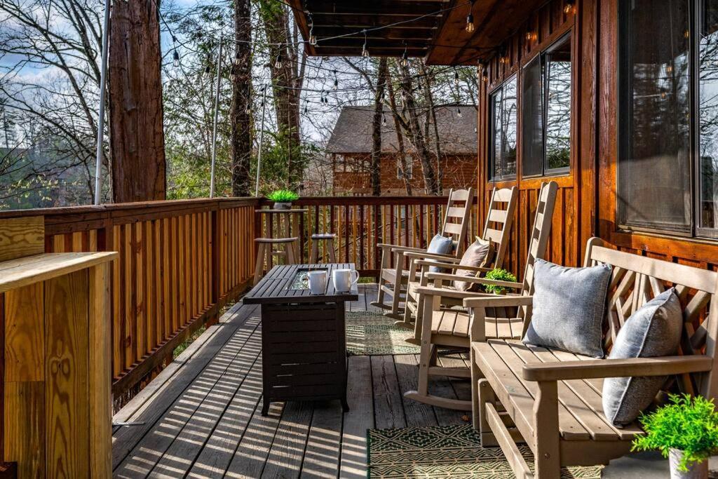 The Family Stone Luxe Cabin Sleeps 12 Hot Tub Dogfriendly Dollywood Pigeon Forge Buitenkant foto