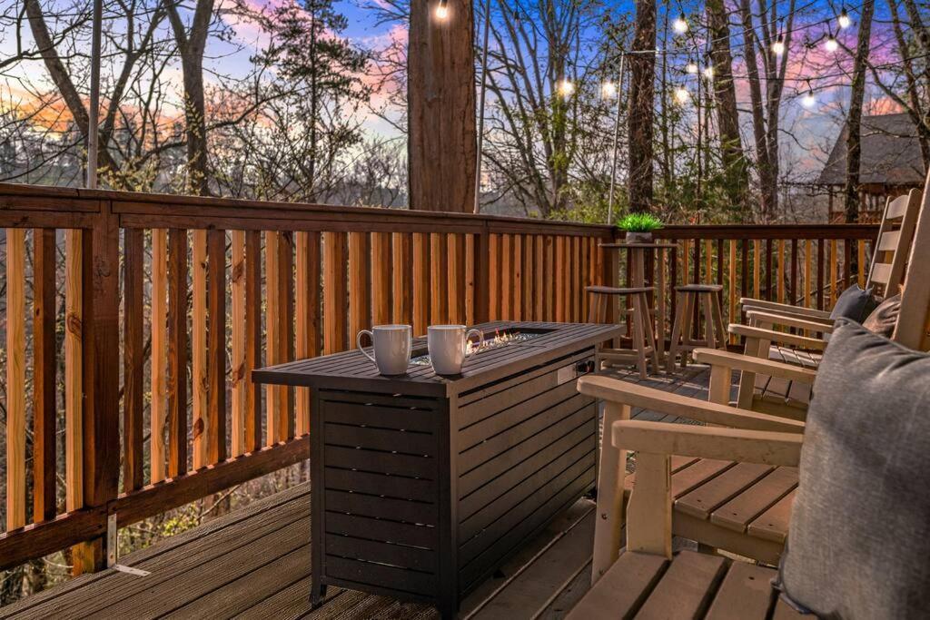 The Family Stone Luxe Cabin Sleeps 12 Hot Tub Dogfriendly Dollywood Pigeon Forge Buitenkant foto