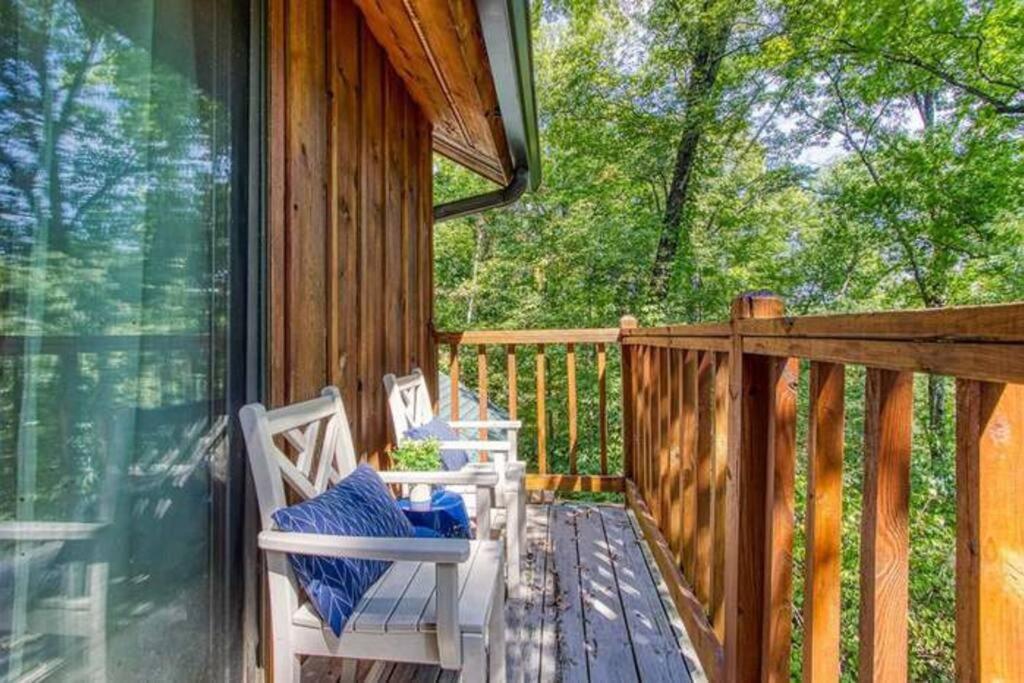 The Family Stone Luxe Cabin Sleeps 12 Hot Tub Dogfriendly Dollywood Pigeon Forge Buitenkant foto