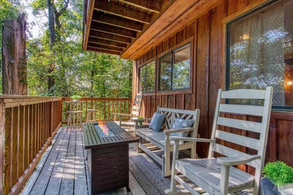 The Family Stone Luxe Cabin Sleeps 12 Hot Tub Dogfriendly Dollywood Pigeon Forge Buitenkant foto